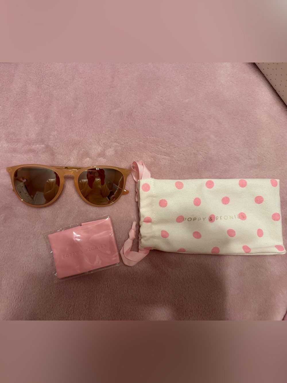 Poppy & Peonies Pink Polka Dot Sunglasses Set with Pink Case